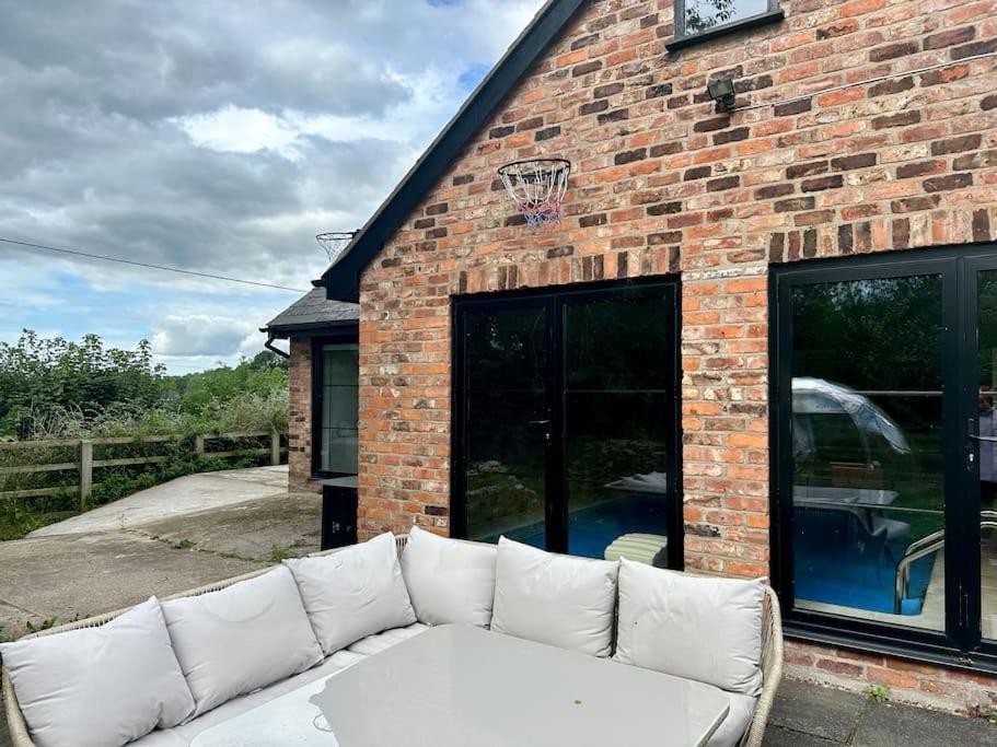 The Guesthouse At Old Vicarage Tarporley Exterior foto